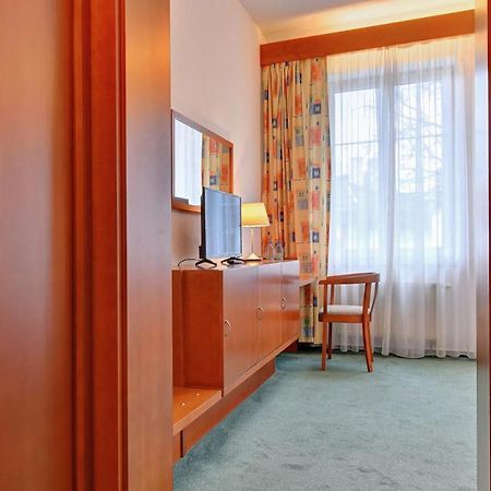 Hotel Popelka Prague Exterior photo
