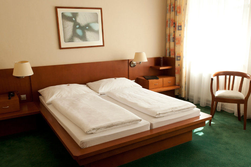 Hotel Popelka Prague Exterior photo