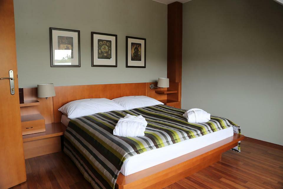 Hotel Popelka Prague Exterior photo